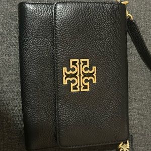 It is used only once everything is in good condition nice bag